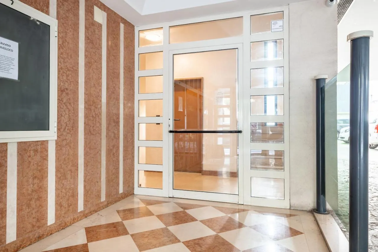 בארי Central & Comfy Apartment With Veranda