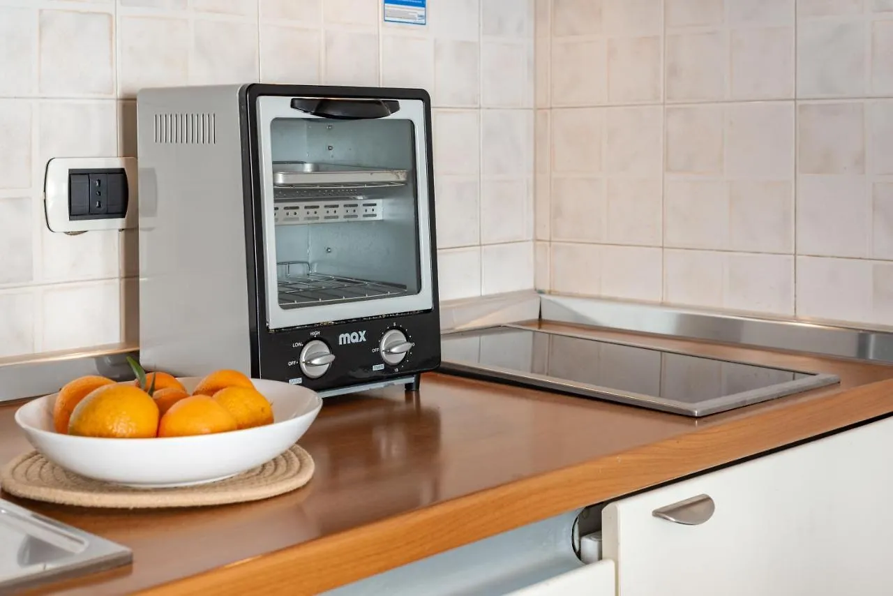 בארי Central & Comfy Apartment With Veranda איטליה