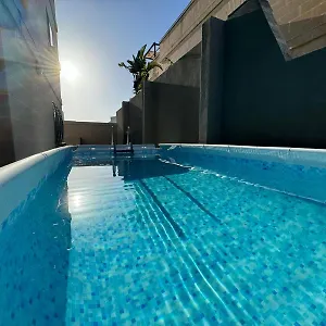 https://villa-bayside1-malta.qawrahotelsmalta.org